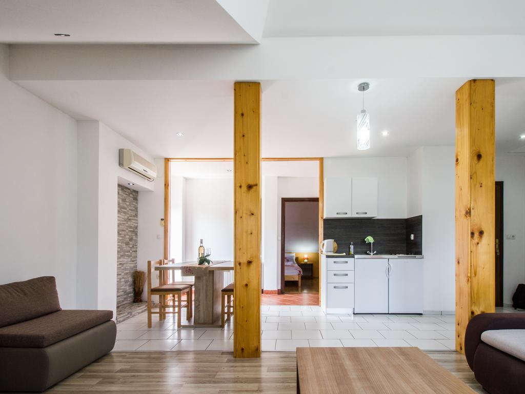 Отель House Josipa Раковица Экстерьер фото
